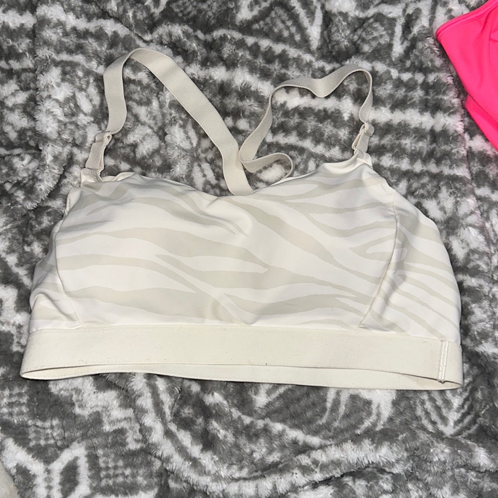 Old navy sports bra